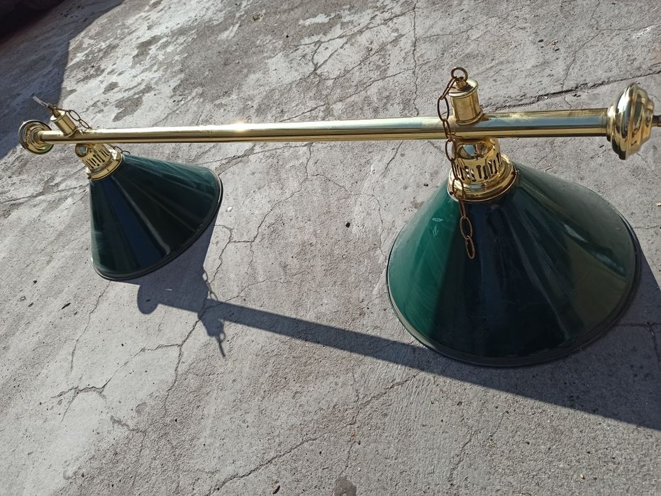 Лампа за билярдна маса