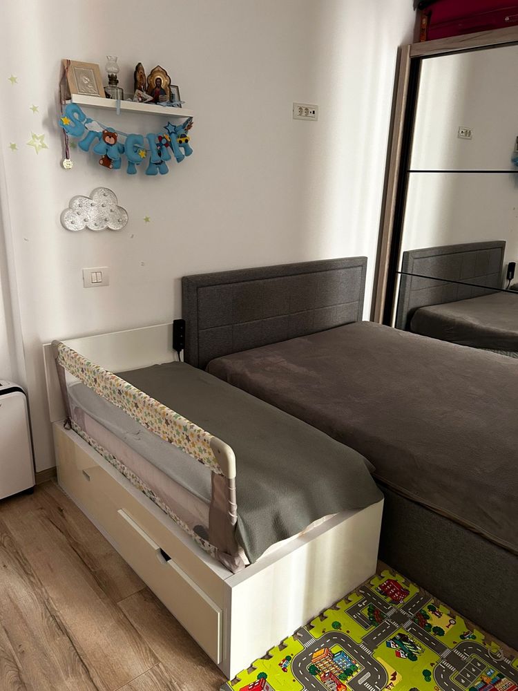 Garsonieră de vânzare,compartimentată în două camere