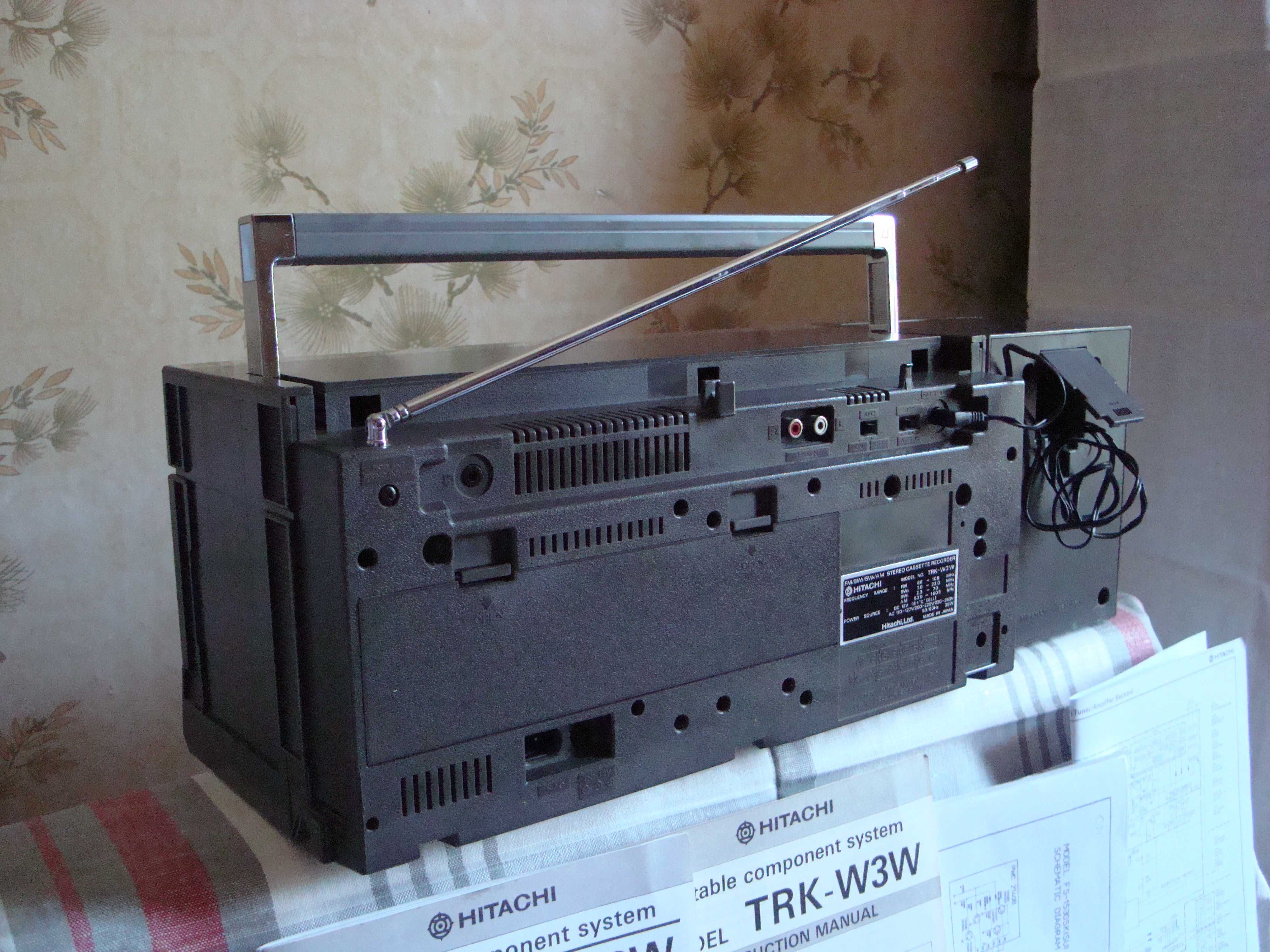 HITACHI - Trk -W3W. Made in Japan - 1985 год.