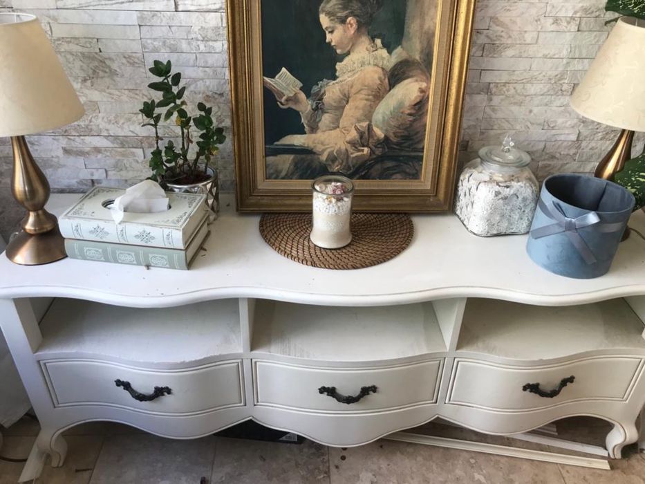 Comodă tv vintage albă