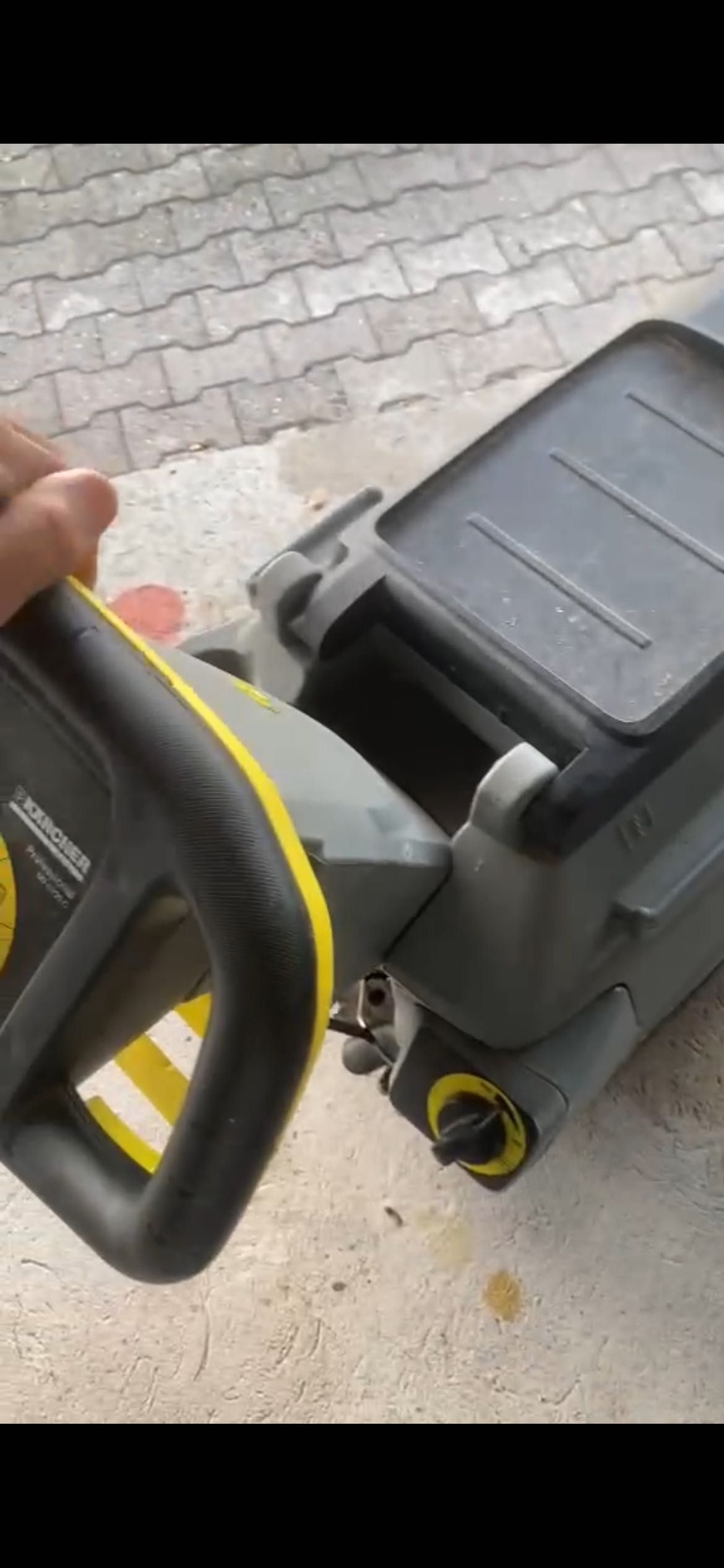 KARCHER  BD 43/25 C професионален почистващ робот