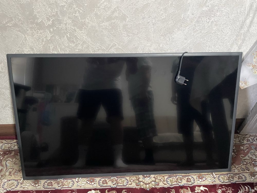 Телевизор SAMSUNG