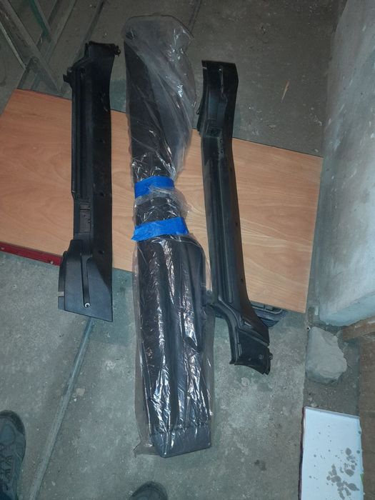 Части от автомобил Форд