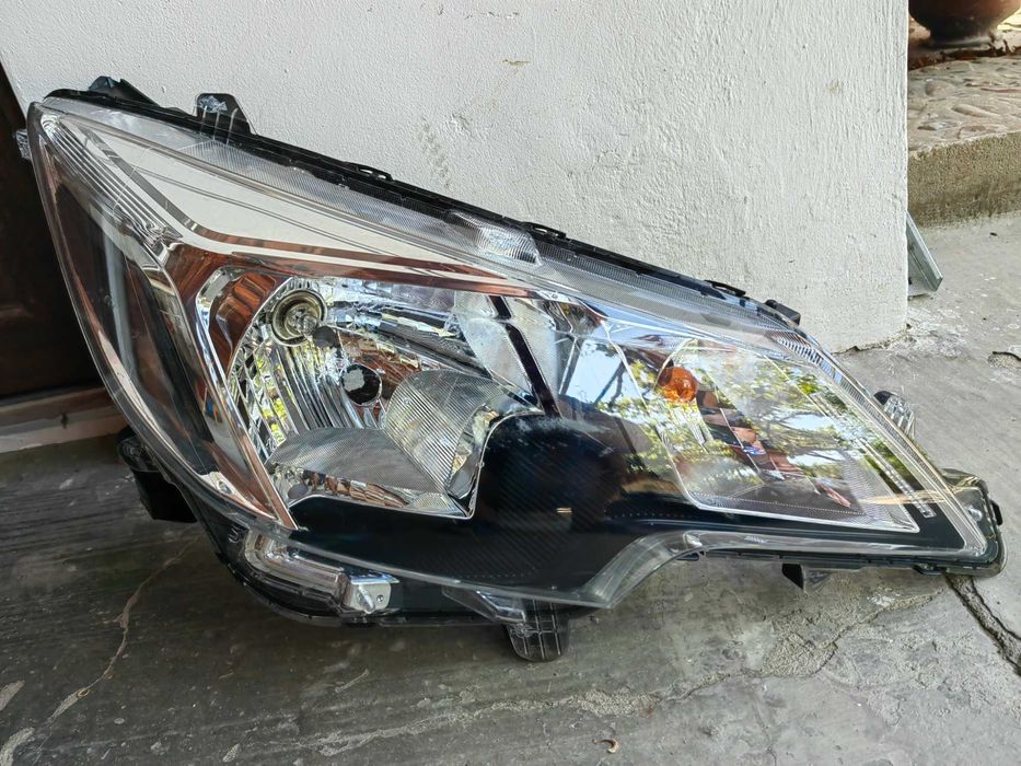 Фар Mitsubishi Space star десен Оригинален