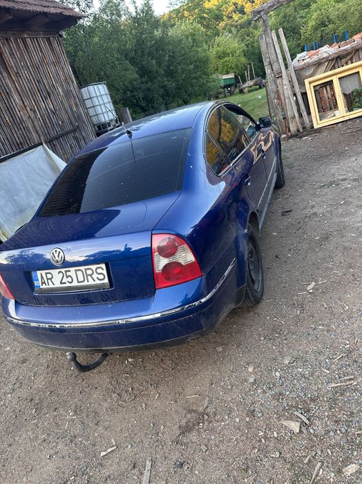 Vând pasat an 2001 in stare bună de funcționare acte valabile