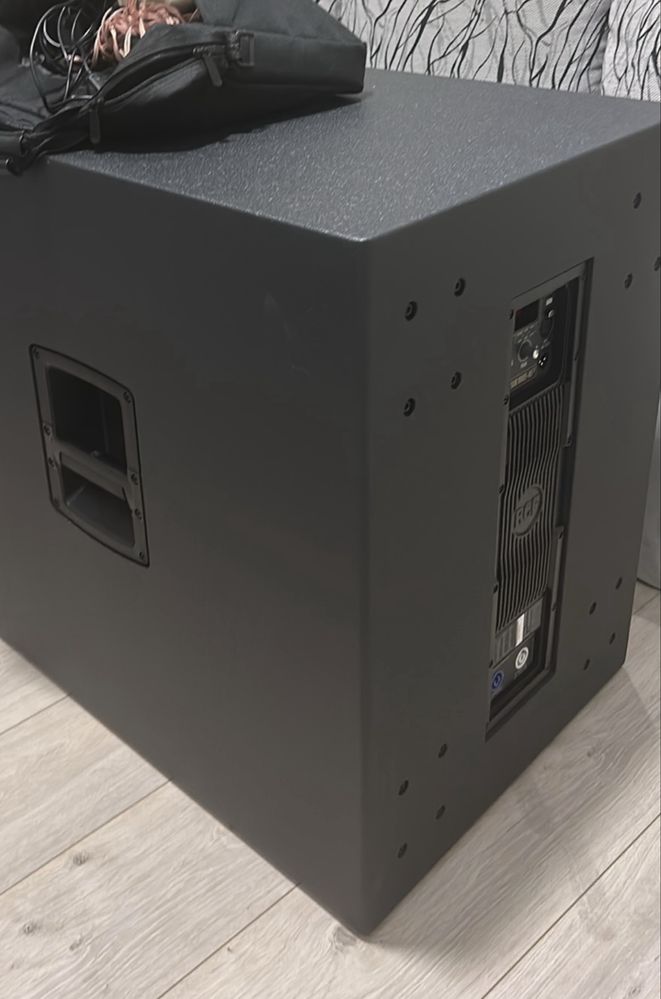 RCF SUB 8003 mk3 Неразличим от нов