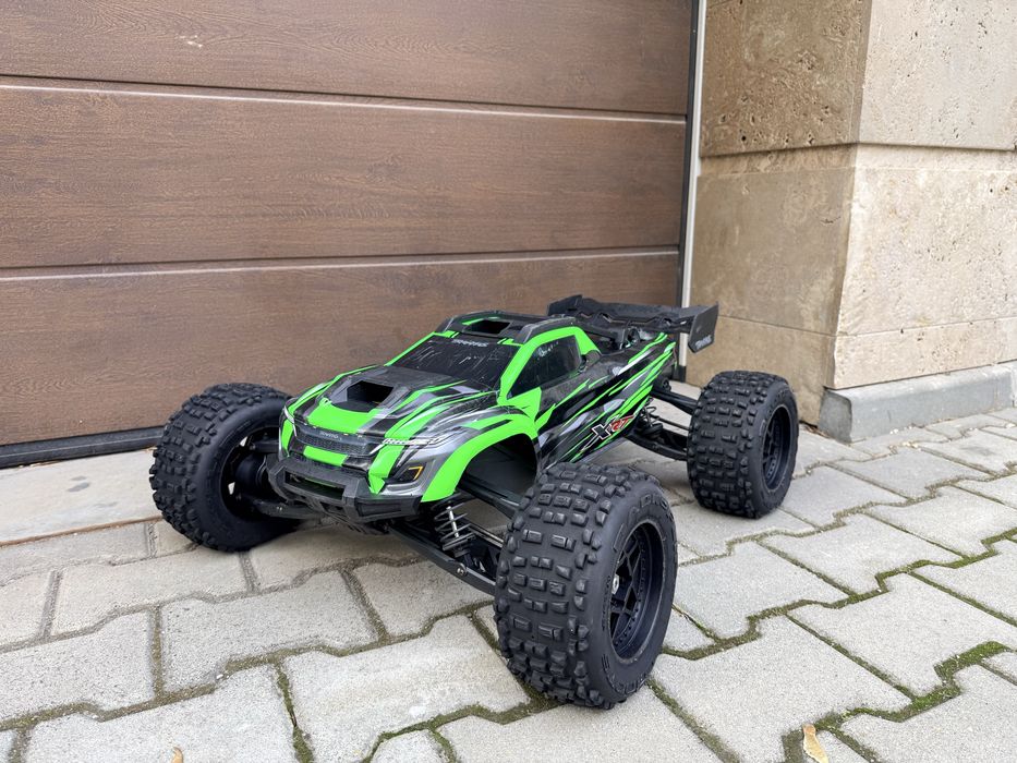 Радиоуправляем модел Traxxas XRT 8S