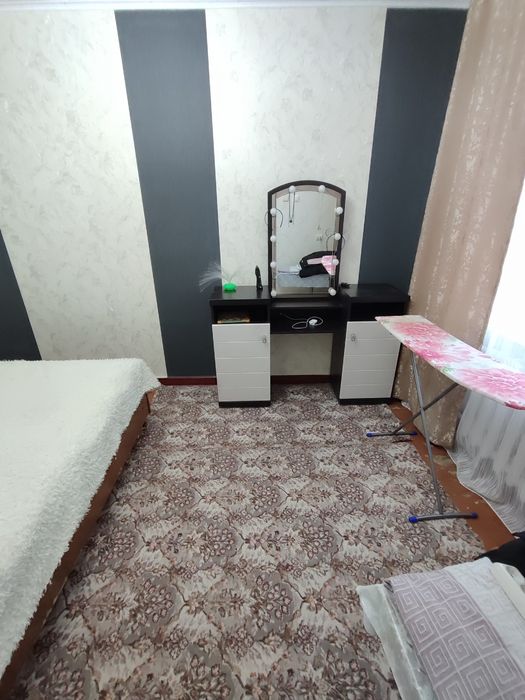 Продается 2-комн (1-49, 2 эт)