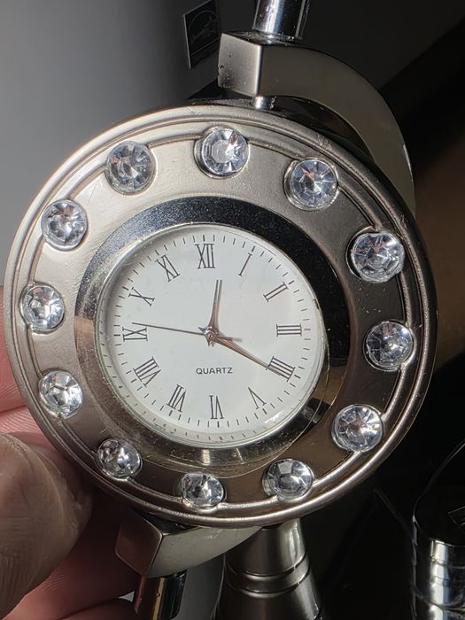 Set birou elegant cu ceas Quartz, pix,suport cărți de vizită și notițe