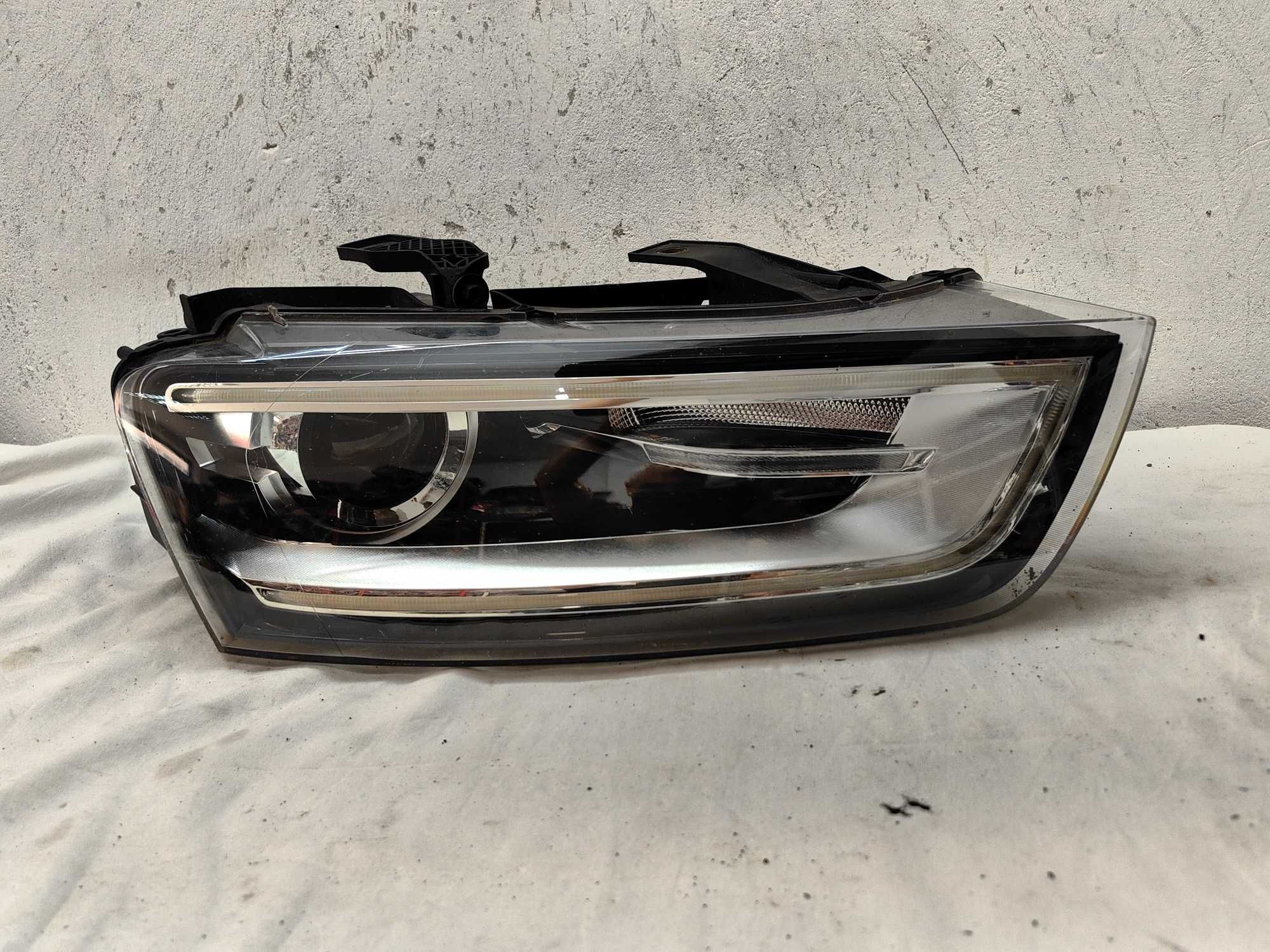 Оригинален фар Ауди  Audi Q3 Led Bixenon