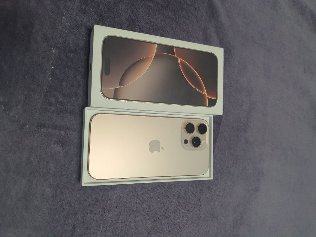 Vand/schimb iphone 16 pro max/256gb Nou
