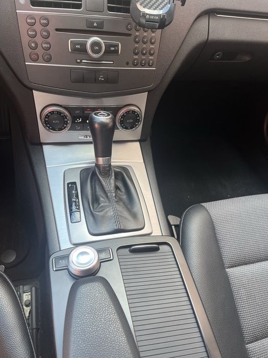 Продаю Mercedes C 250отличное состояние