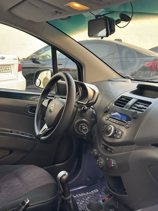 spark sotiladi tozza kiraska metan gaz 110000 km 2019 yil