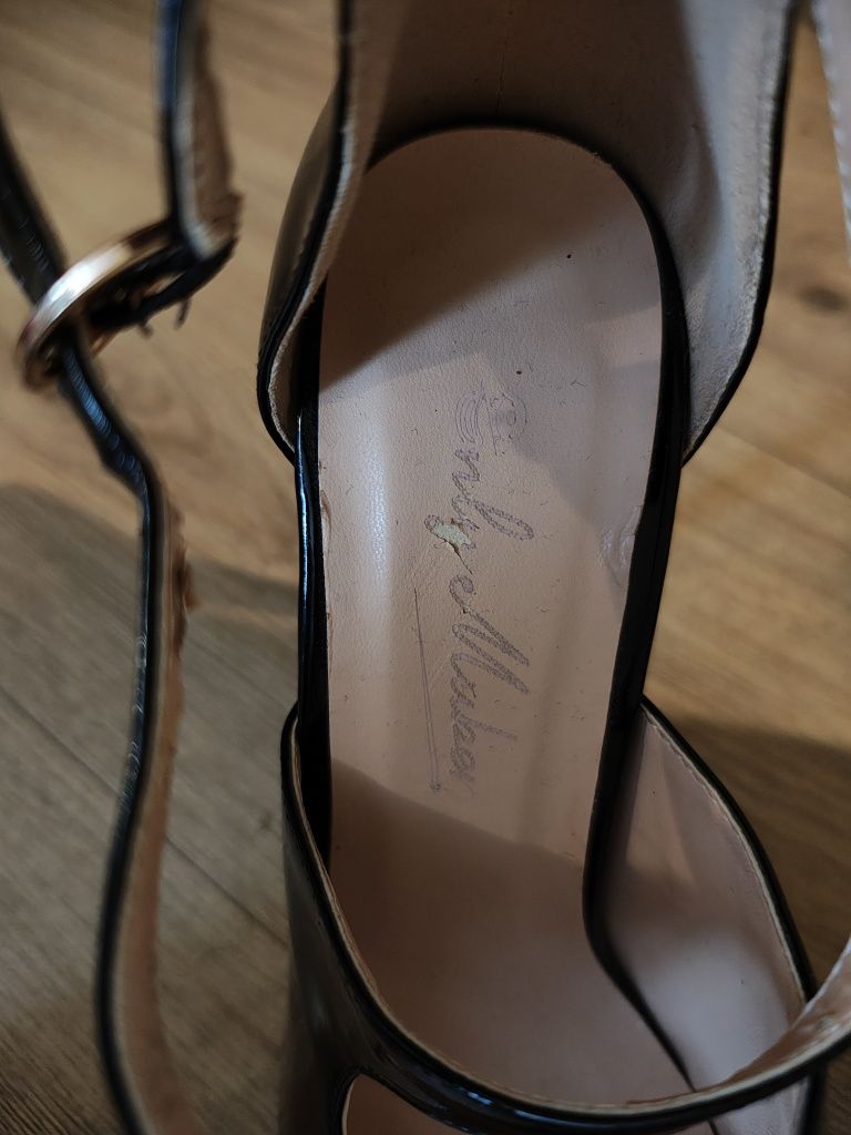 Pantofi stiletto decupați 41 noi