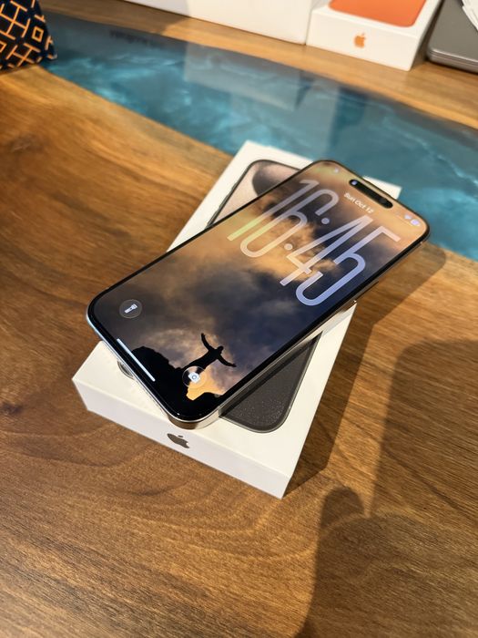iPhone 15 Pro Max 256GB Natural Titanium - гаранция до 11.2026
