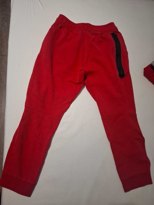 Nike tech fleece оригинален,размер L 147-158 см.