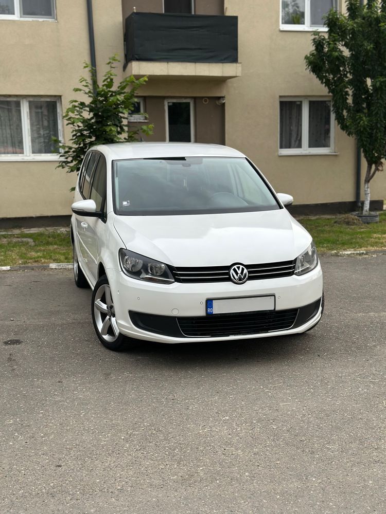 Volkswagen Touran - 2.0 tdi - 140 cp - multiple optiuni - stare buna