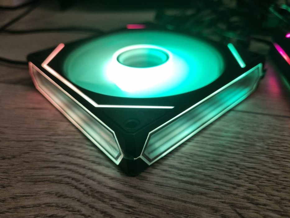 Ventilatoare PC ARGB 120mm PWM 1600rpm hydro bearing negre