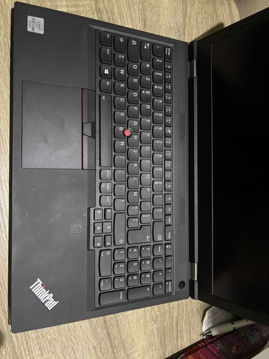 Laptop Lenovo ThinkPad P17 - I7-10850H-32 gb-ssd 1tb-17.3 inch full hd