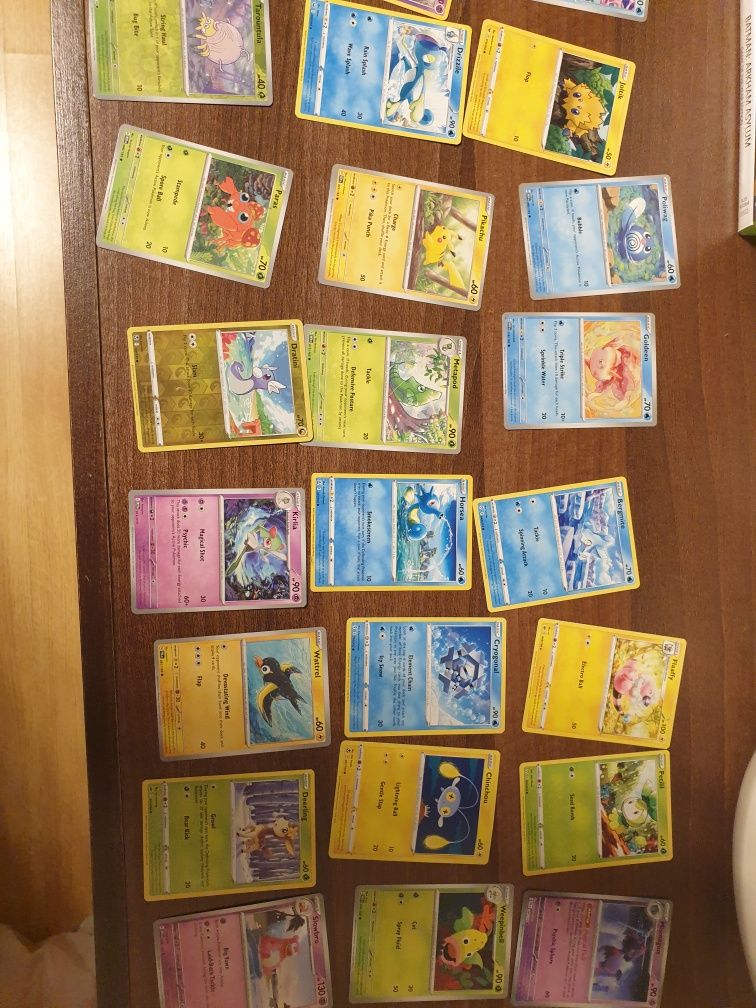Carti de colectie pokemon (PRETURILE IN DESCRIERE)