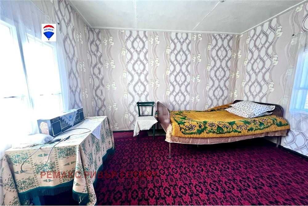 Селска къща за продажба с. Кошов