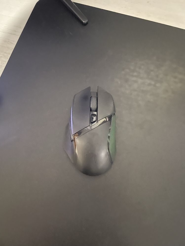 Безжична гейминг мишка Razer Basilisk x HYPERSPEED