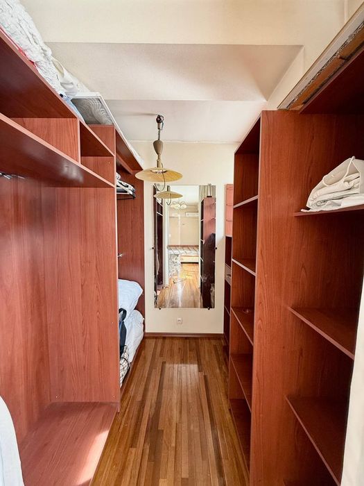 Продается Квартира 1в2/4/4 на Ц-1 быв гостиница Тата