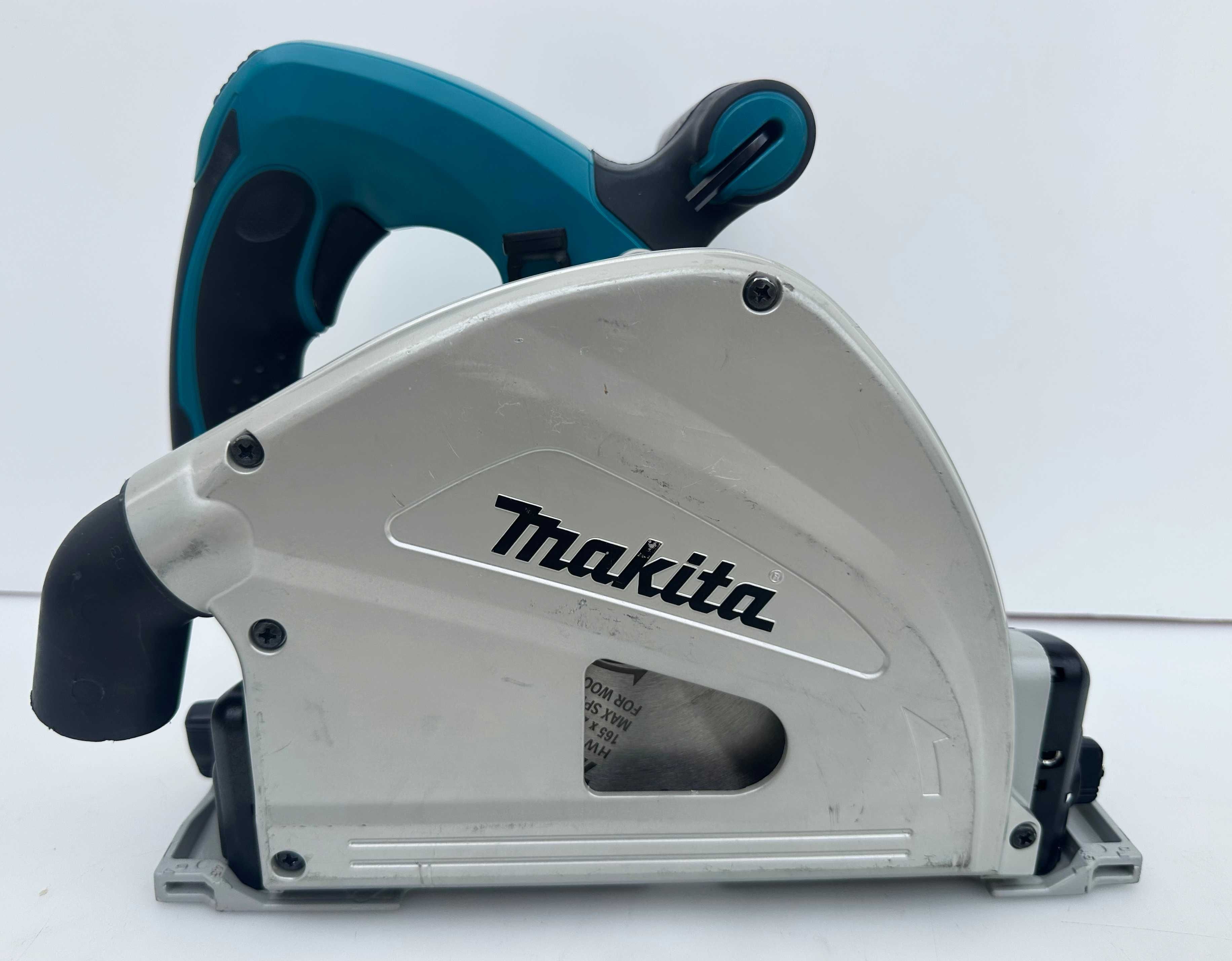 Makita SP6000 - Потапящ циркуляр 1300W перфектен!