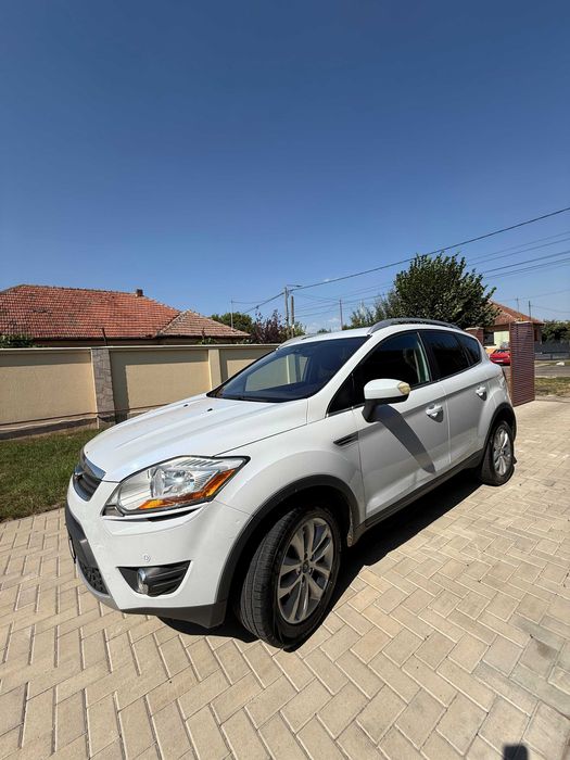 Ford Kuga 4x4 Diesel – 2011 – Spațioasă și Fiabilă