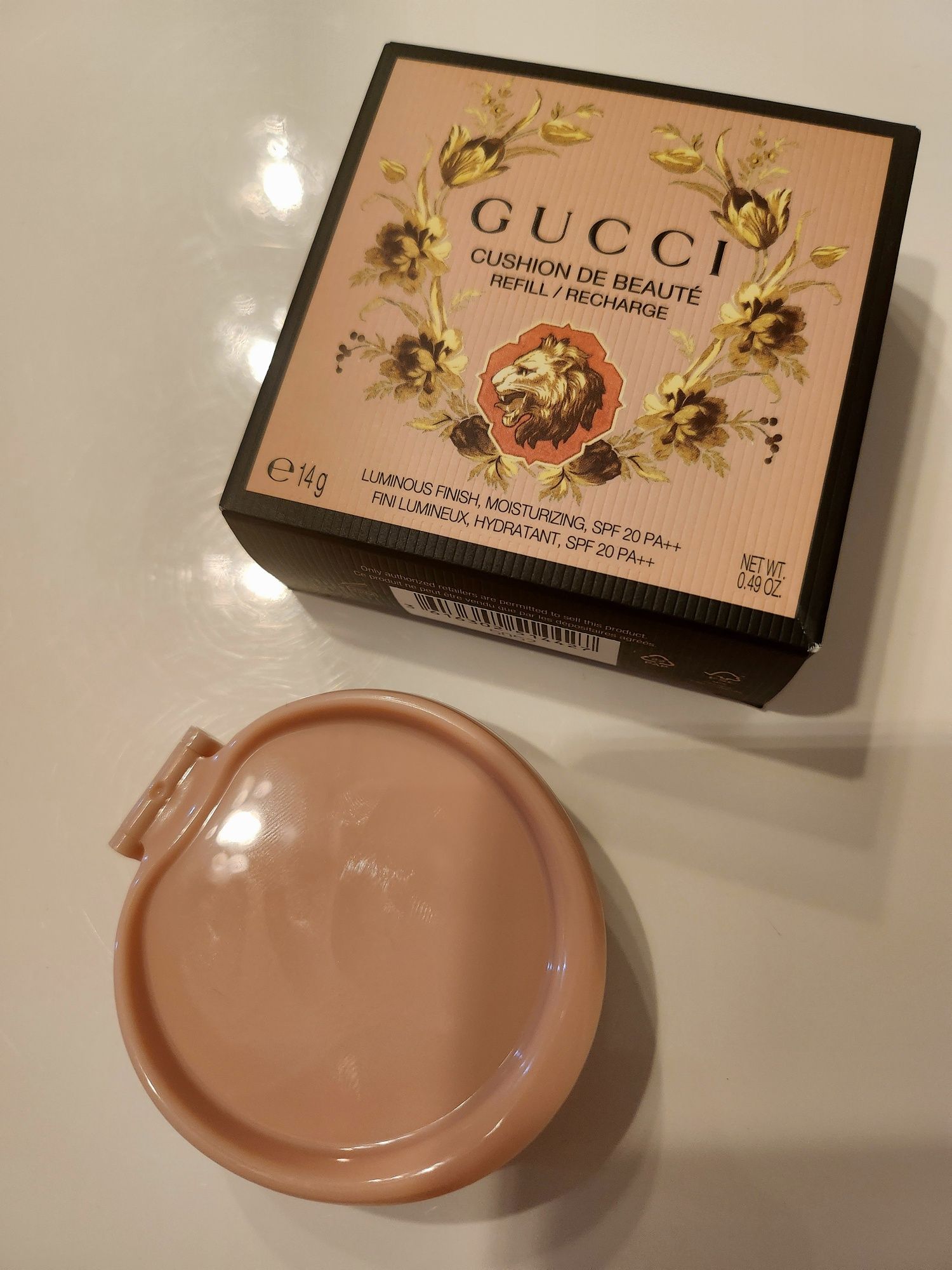 Фон дьо тен GUCCI