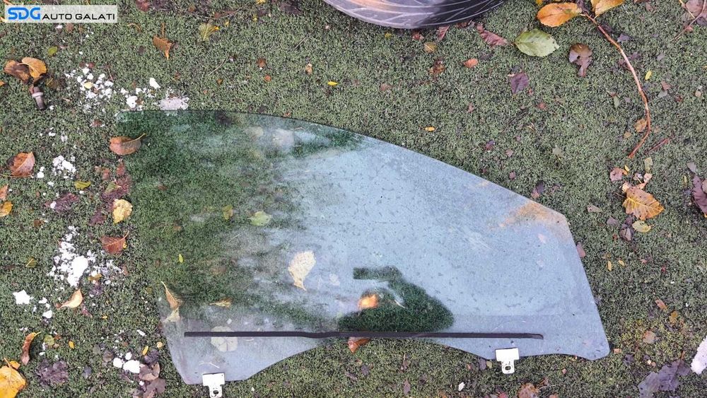 Geam Sticla Culisant de pe Usa Portiera Dreaptas Fata Renault Megane 3 Grandtour 2008 - 2015 [C1669]