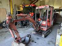 Excavator pe sinile de 1500 kg