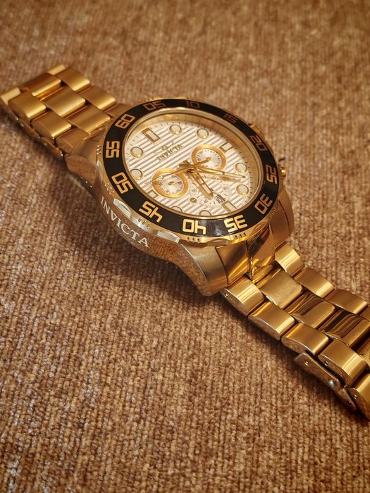 Ceas Invicta Pro Diver 22229 Auriu ca nou