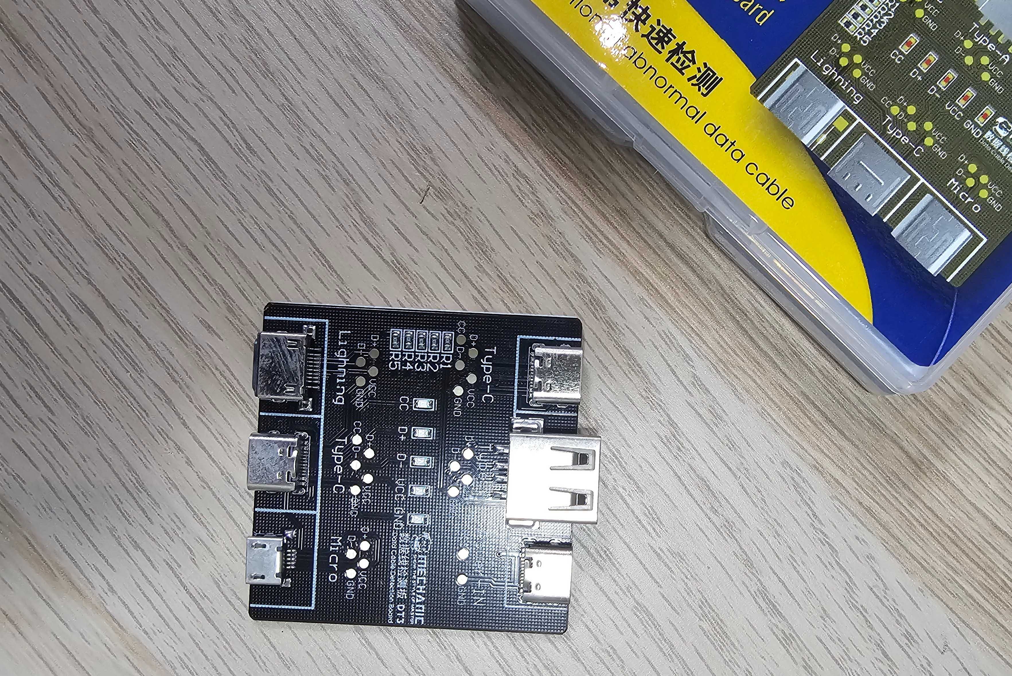 Тестер на GSM USB кабели за зарядни устройства и данни