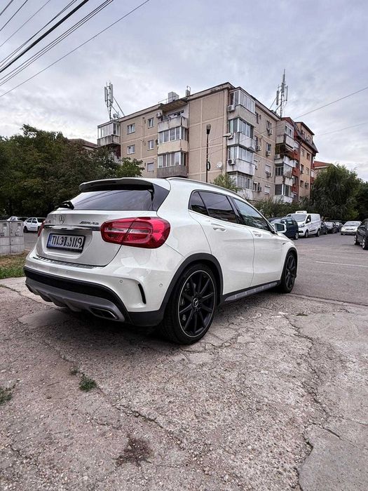 Mercedes GLA 45 AMG / 2.0 benzina/4x4/Camera/Navi/Harman Kardon/Recaro