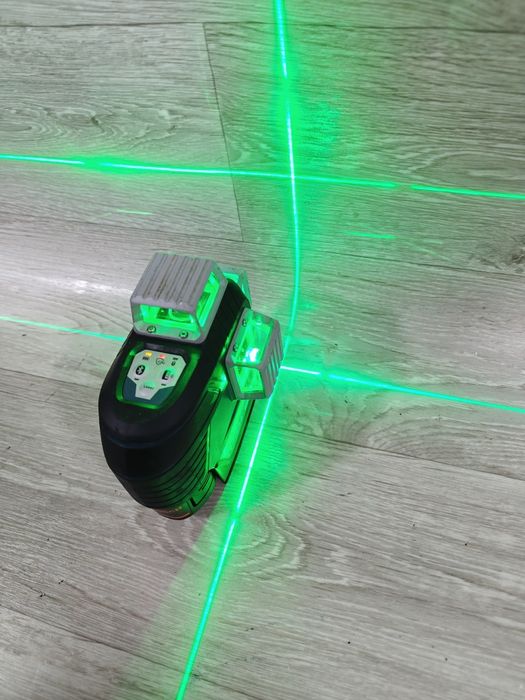 Laser Bosch GLL 3-80 CG