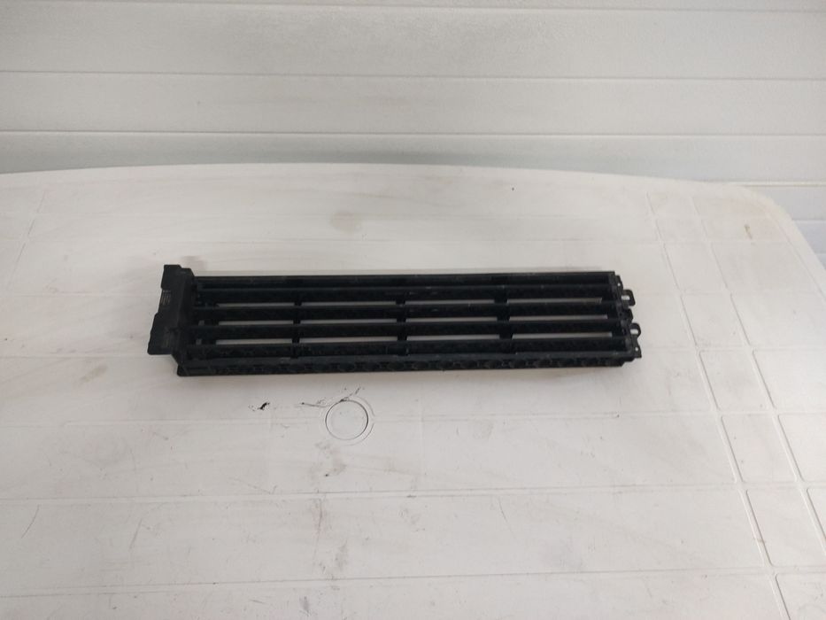 Voaleti, grila activa Megan 4