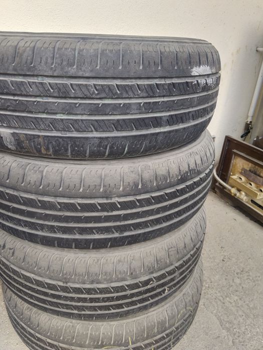 Balon sotiladi xammasi 300.000 ming