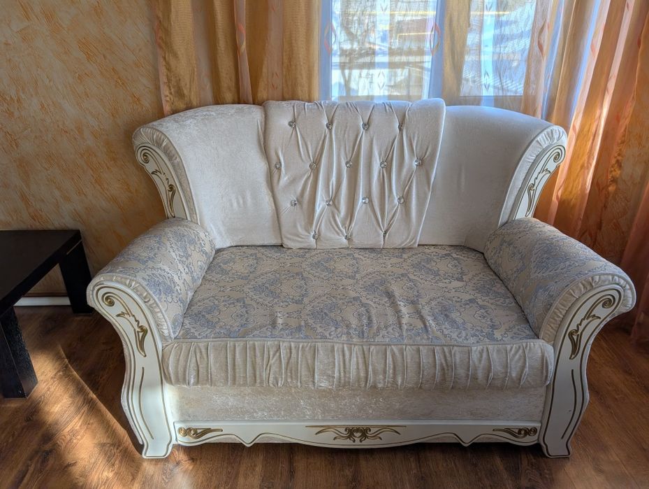 Комплект из 2-х диванов в отличном состоянии