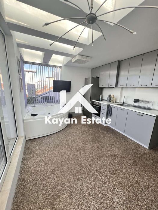 Дава се под наем Едностаен апартамент в Бургас, Лазур - 35 кв.м за 382.5 € - Снимка #3