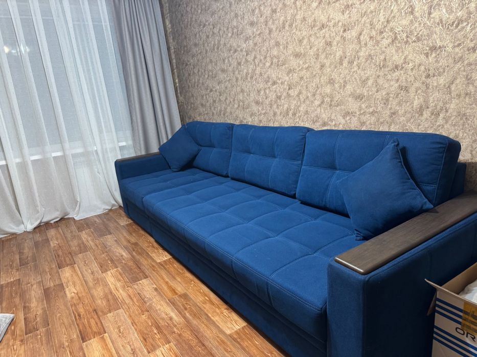 Продам диван синий. Диван сатылады