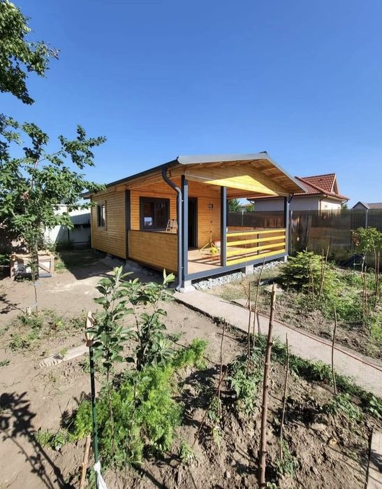 Vand cabane pe structura din lemn