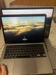 Macbook Pro 13 inch M2 touchbar