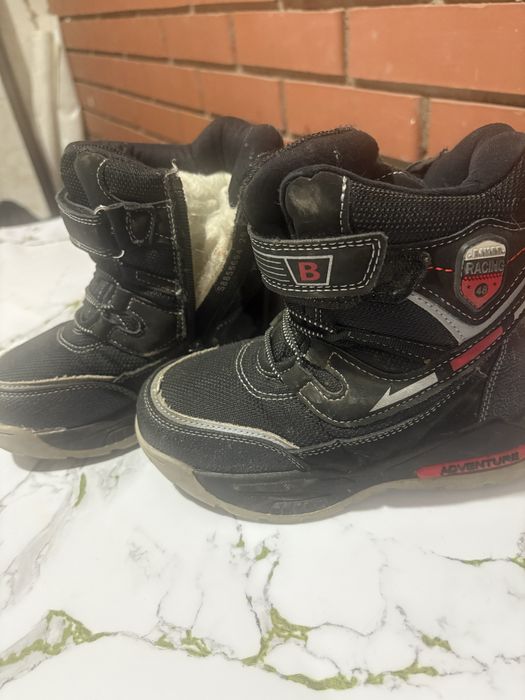 Продам детская куртка и сапоги