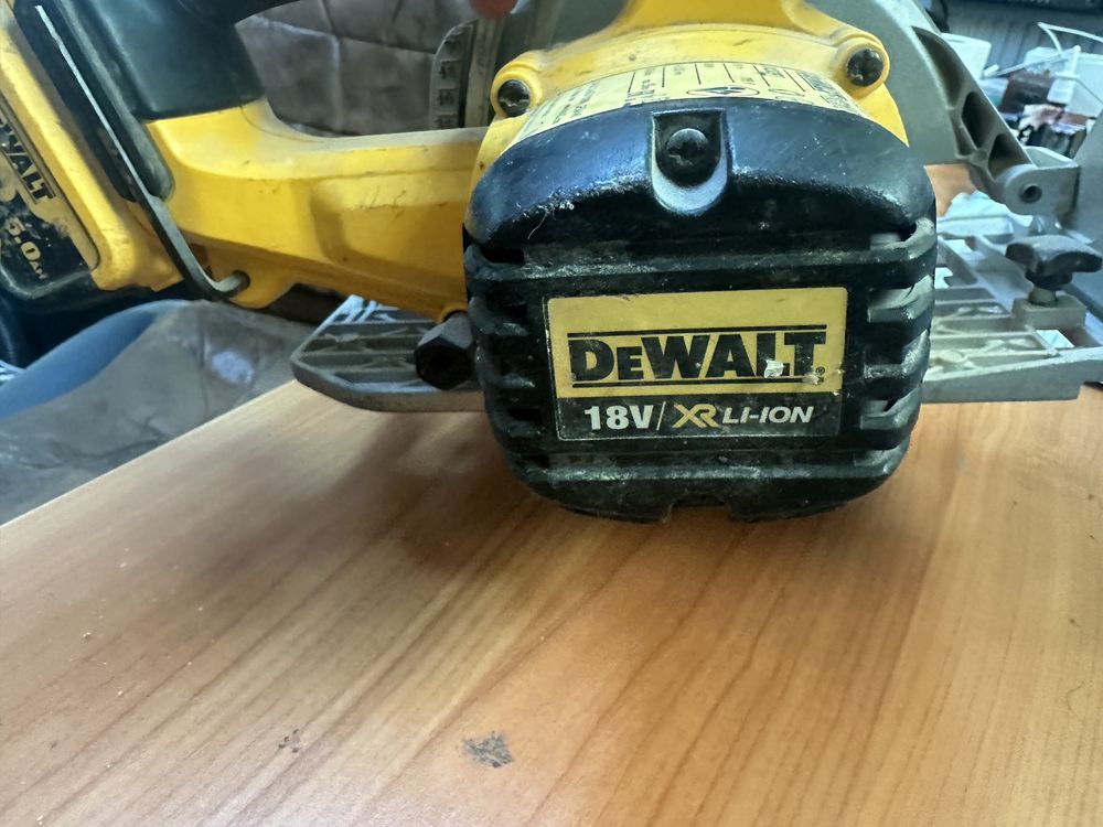 Circular dewalt dcs 391