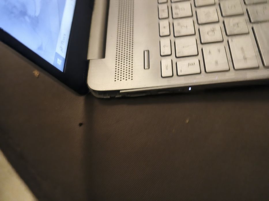 Notebook HP Sotiladi