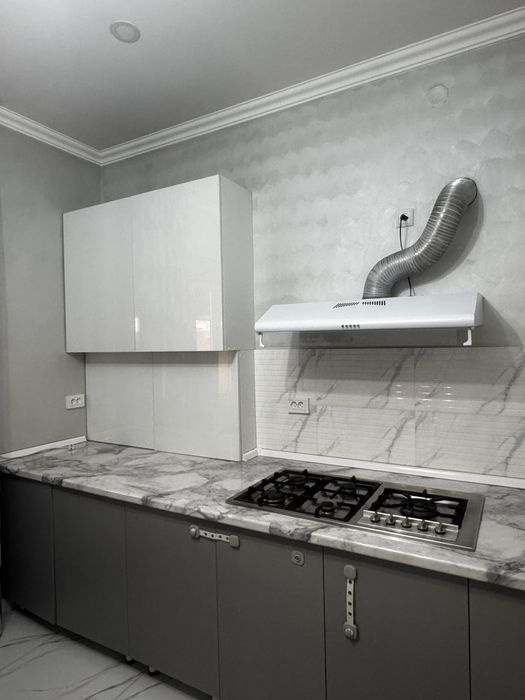 Продам куханный горнитур