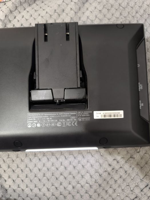 Monitor audi (tableta spate)