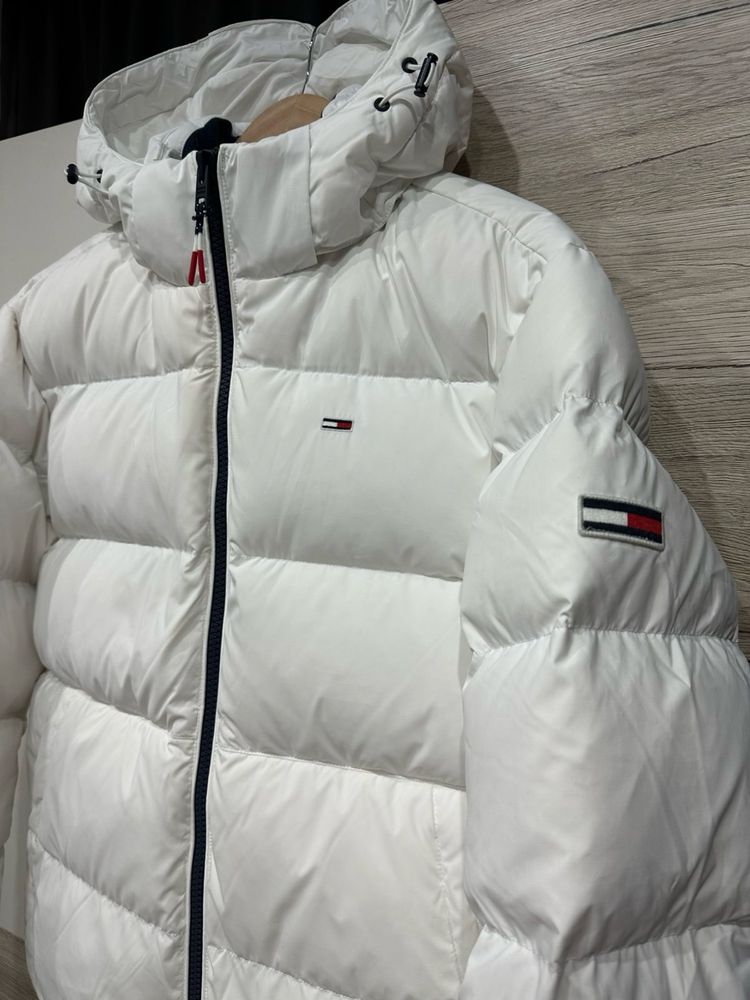Зимно яке Tommy Jeans