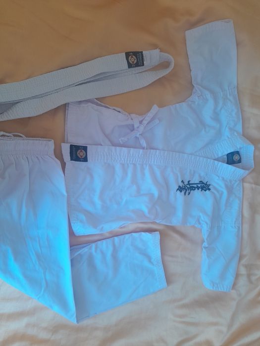 Продам кимоно для карате Kyokushinkai на мальчика